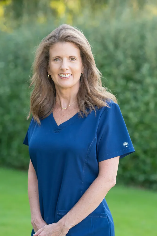 Michelle Cunningham, Office Manager